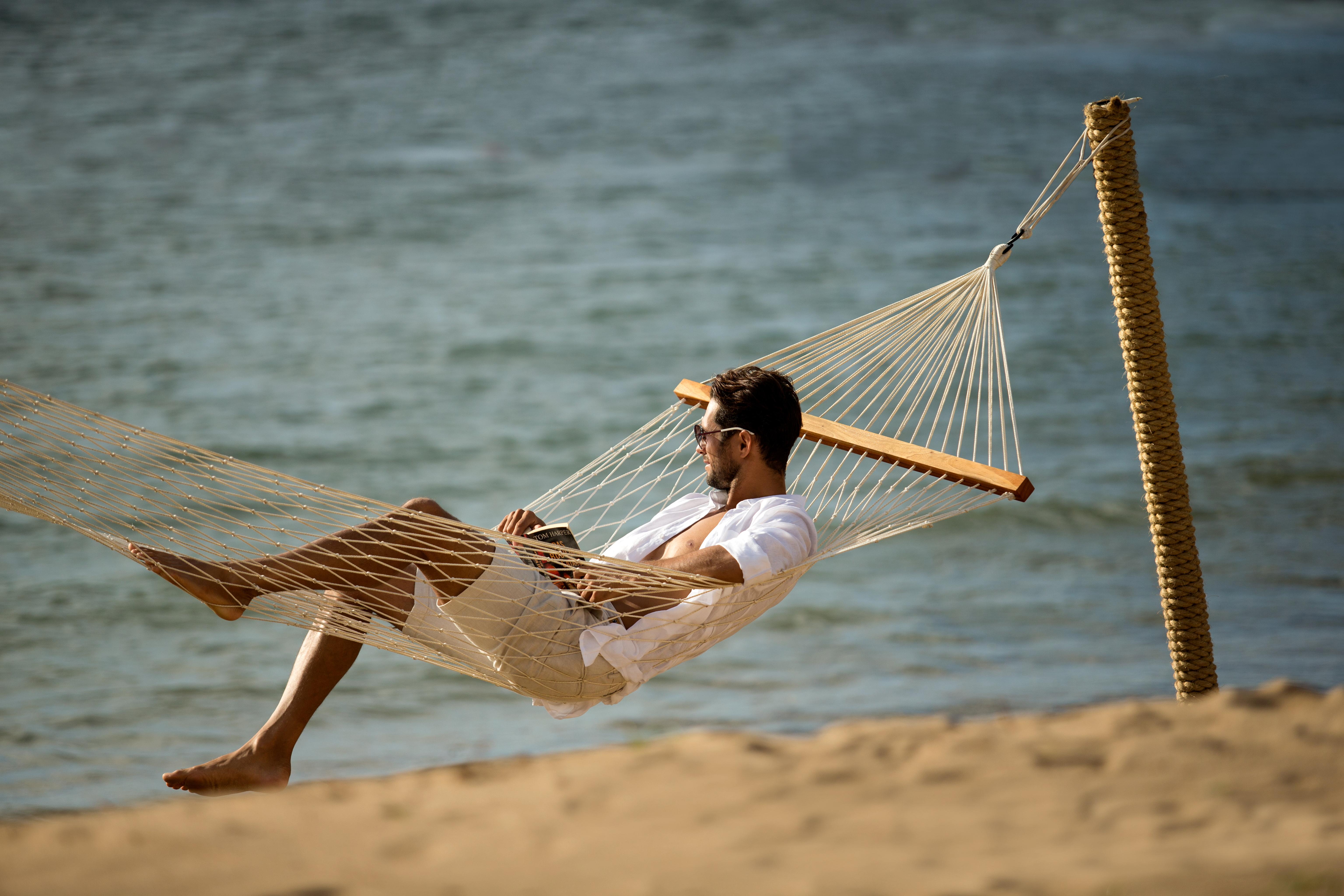 Sadara Resort Nusa Dua  Eksteriør bilde A man relaxing in a hammock